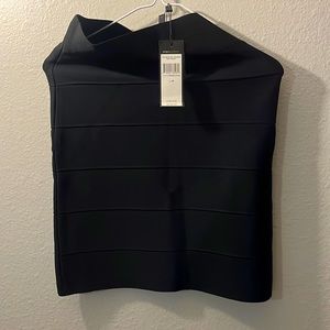 I’m selling a cute black and blue pencil skirt! Never used!